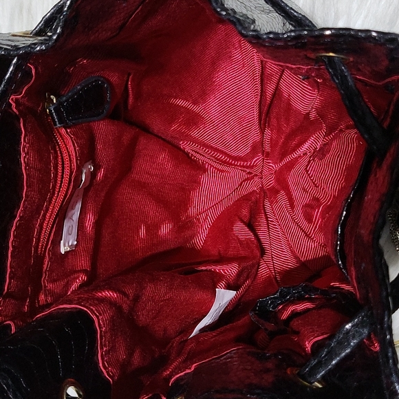 Cache reptile black bucket crossbody - Picture 9 of 14